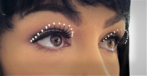 black droplet eyelashes